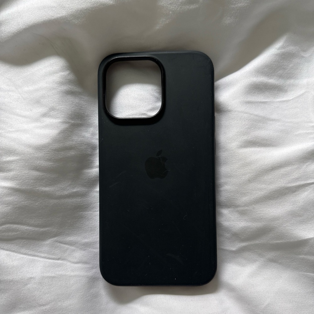 Apple iPhone 13 pro black silicone case